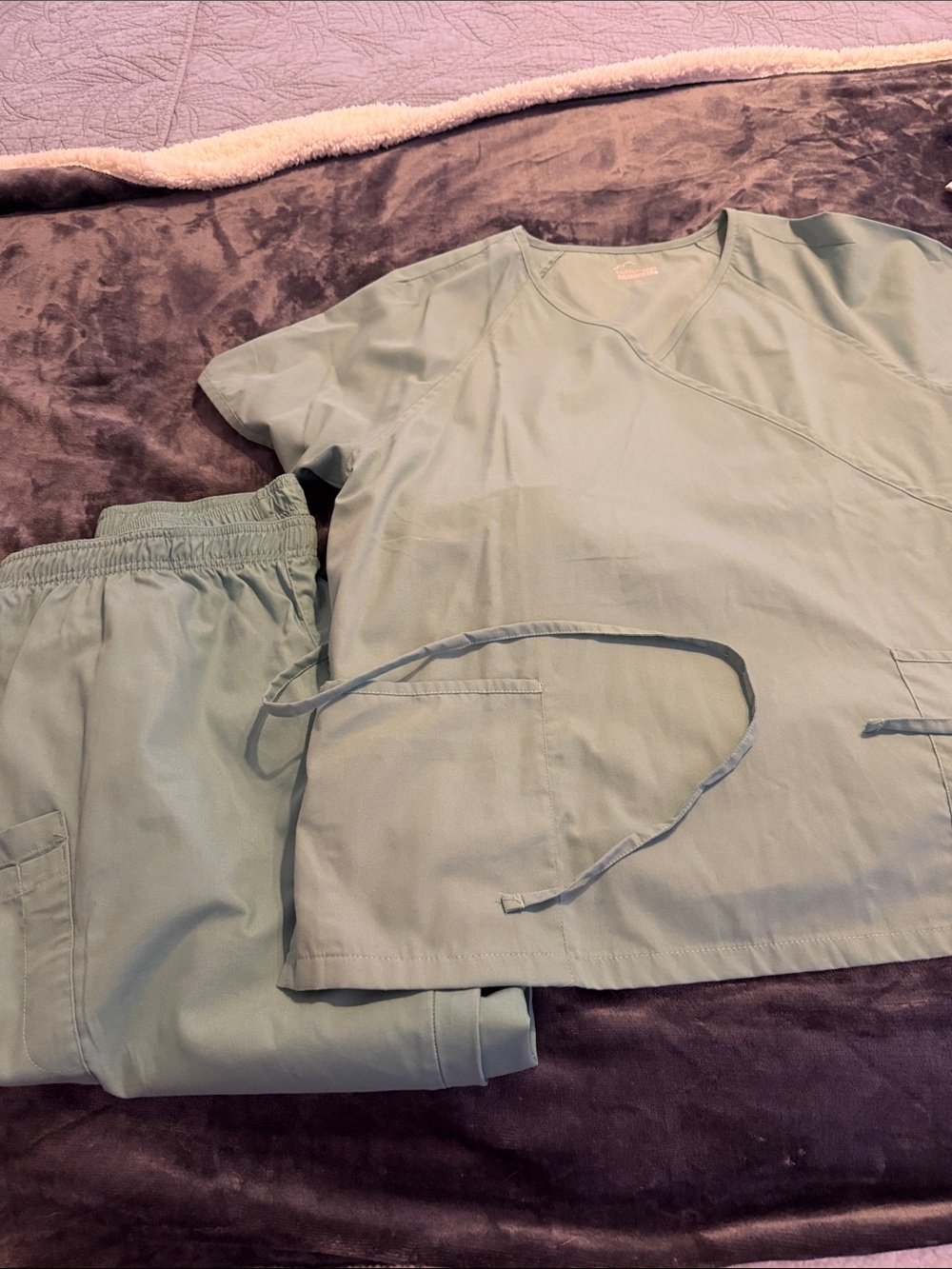 Women’s Utility Scrub Set in Sage Green - Lightweight Top & Pants